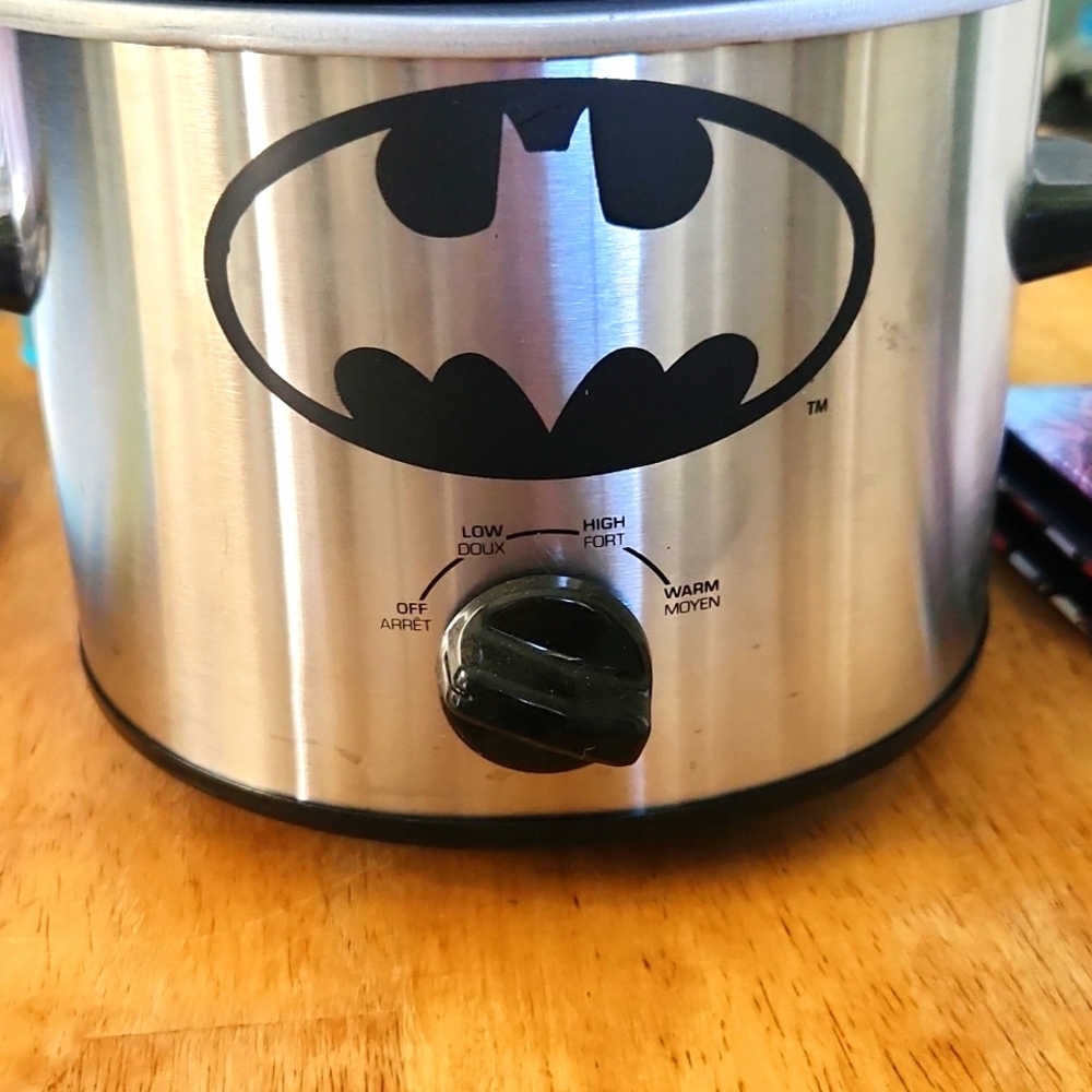 2 quart batman slow cooker